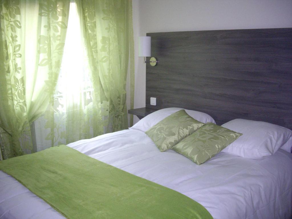 Hotel Le Carnot Bolbec Camera foto
