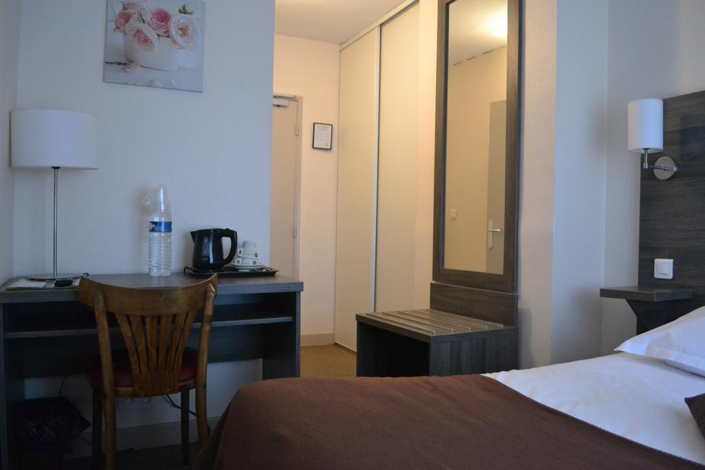 Hotel Le Carnot Bolbec Camera foto