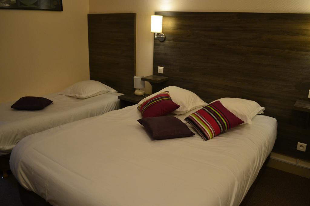 Hotel Le Carnot Bolbec Esterno foto